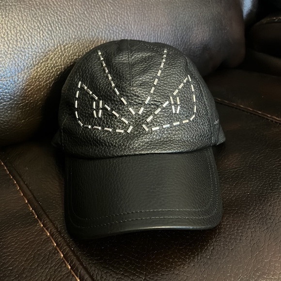 Fendi unisex FF bugs monster eyes leather baseball hat NEW - Picture 3 of 7